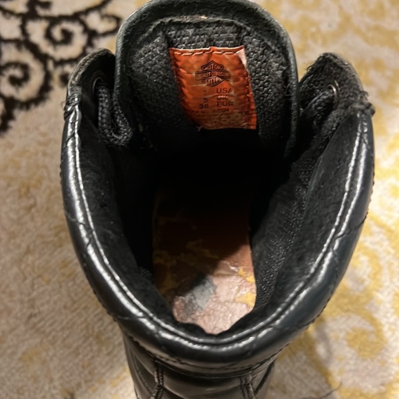 Women’s size 7 Harley Davidson Boot - Picture 3 of 6